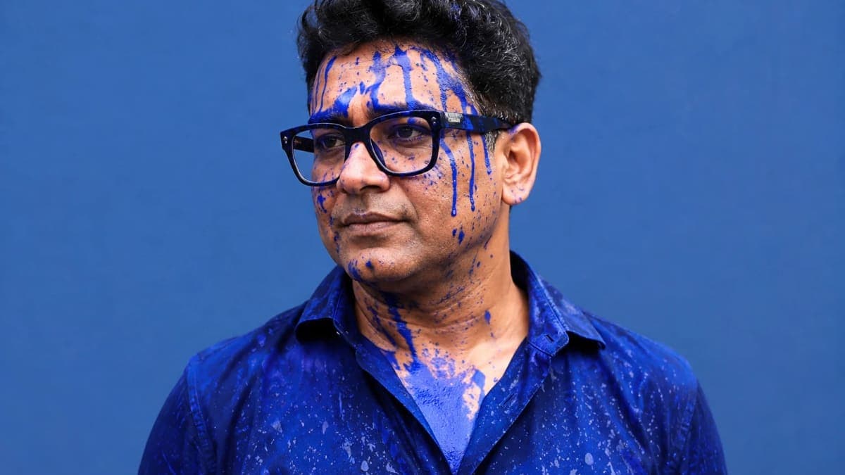 Abhijeet Dipke Responds Calmly After Ink-Throwing Incident During Jantar Mantar Protest