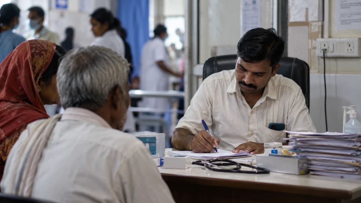 Doctor Away, Driver in OPD: Viral Kanpur Hospital Video Triggers Probe Into Prescriptions