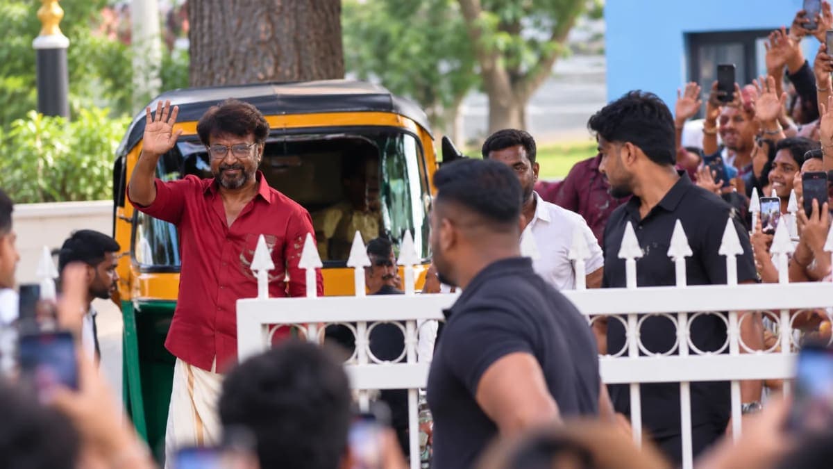 Rajinikanth Surprises Fans With Auto-Rickshaw Arrival at Dharman Set in Mysuru